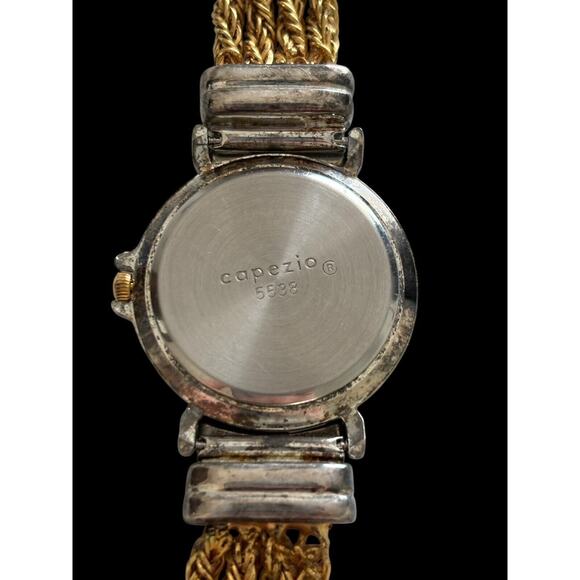 Capezio Quartz 5538 Women’s Bracelet Watch Silver Gold Toned New Battery - Picture 3 of 7